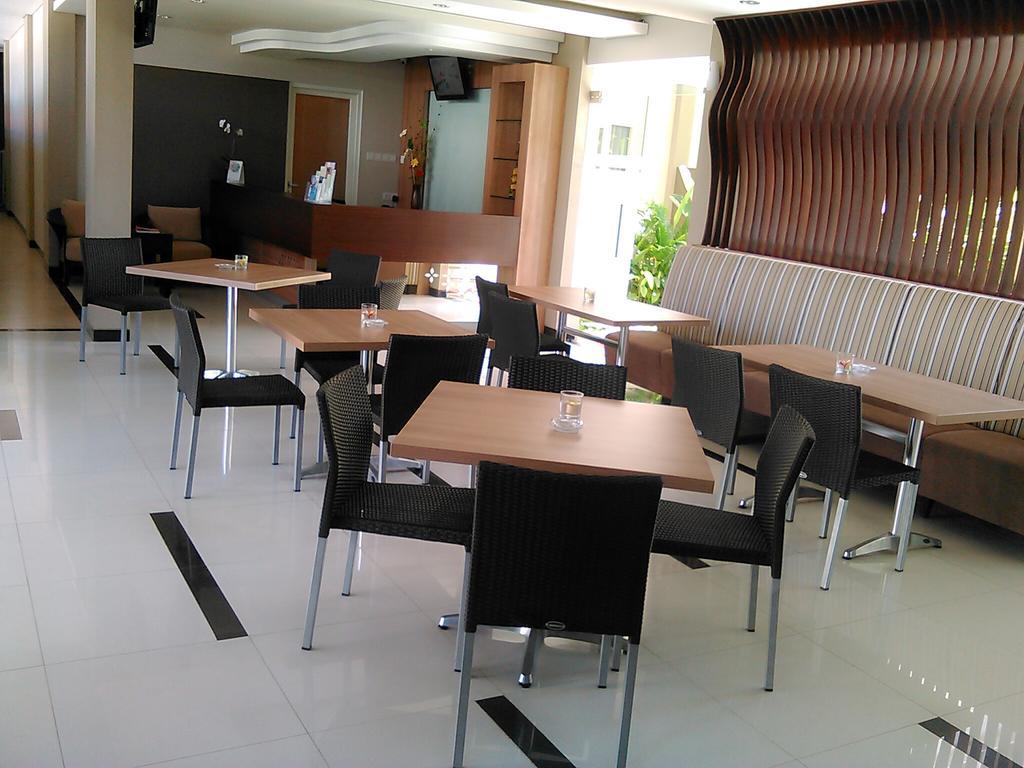 Choice Stay Hotel Denpasar Exterior photo